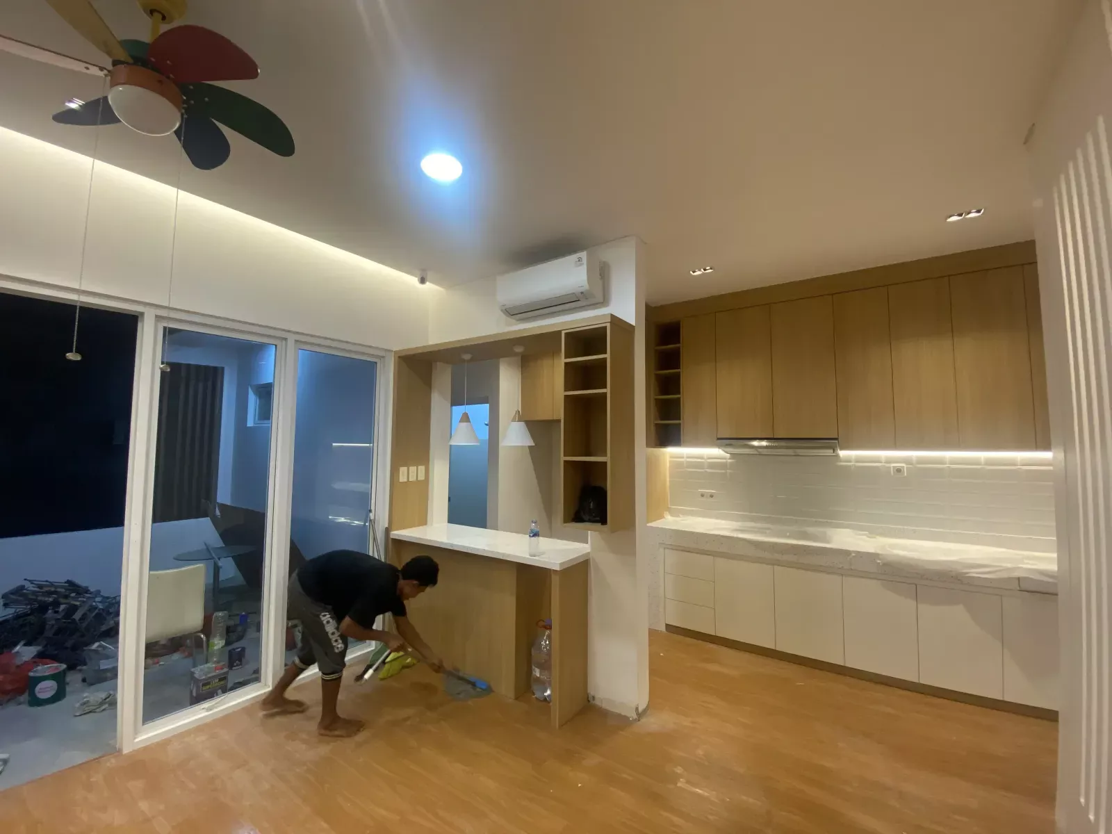 Interior 2