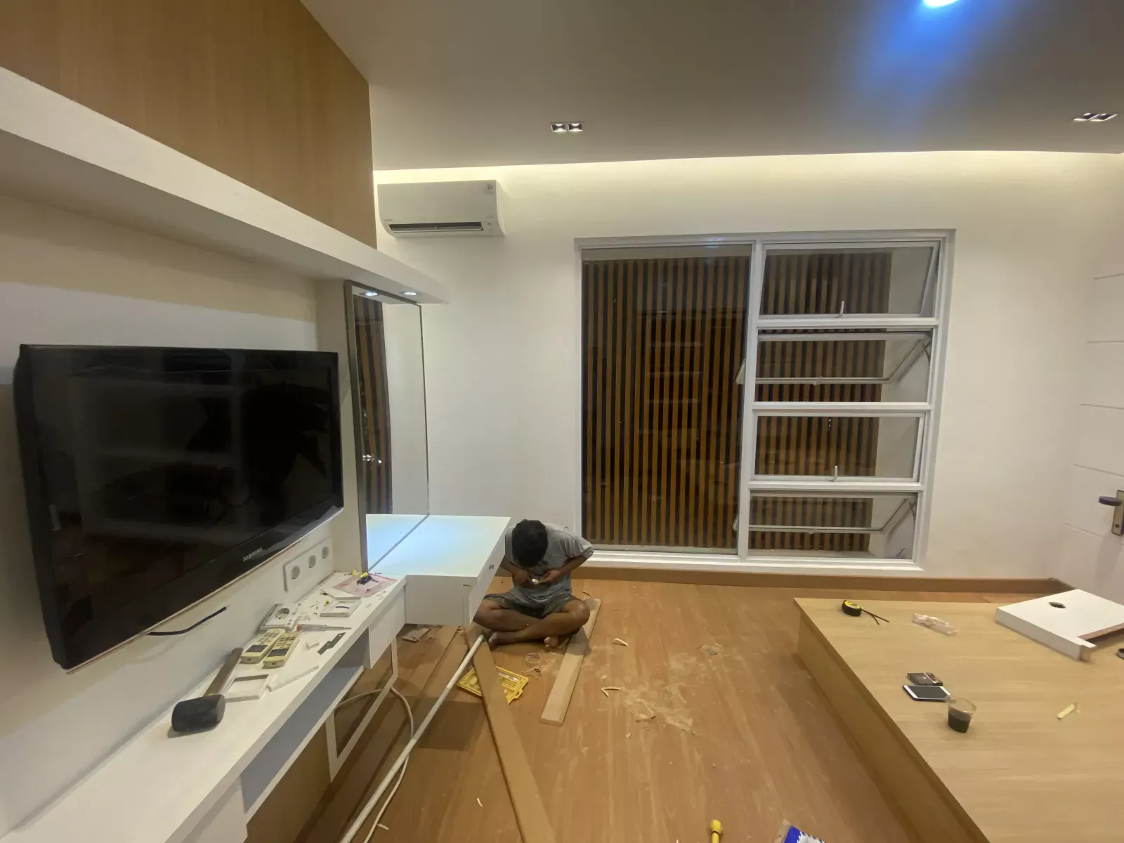 Interior 2